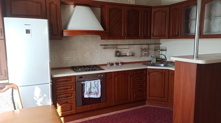 Оренда 2 кімнати 90 кв. м. (Центр) Хмельницький