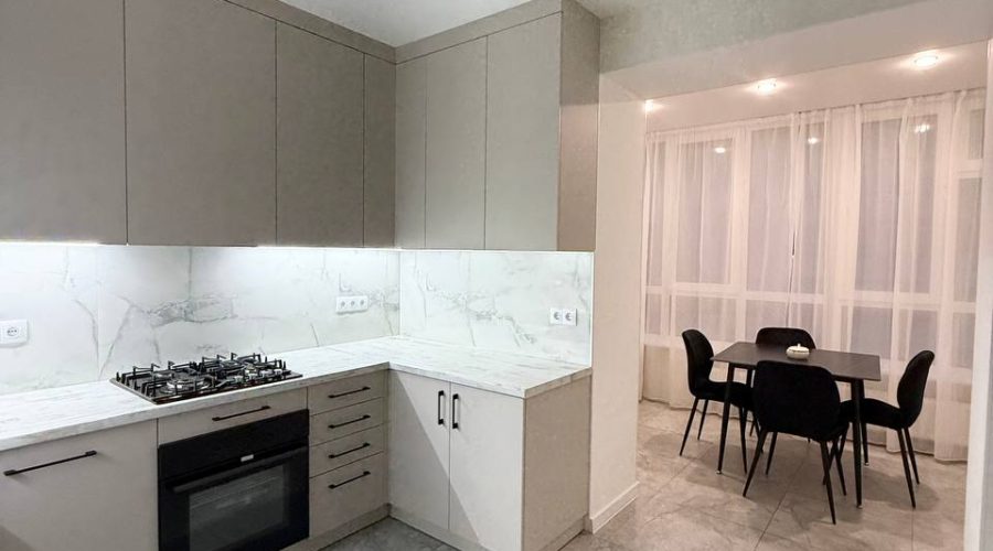 Продаж квартири 2 кімнати 64 кв. м. ЖК «Щасливий» (Виставка) Хмельницький