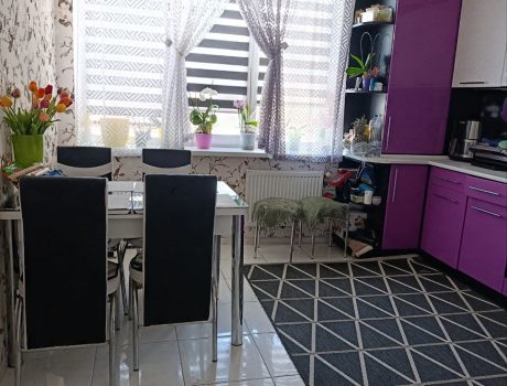 Продаж квартири 2 кімнати 73 кв. м. Кармелюка (Озерна) Хмельницький