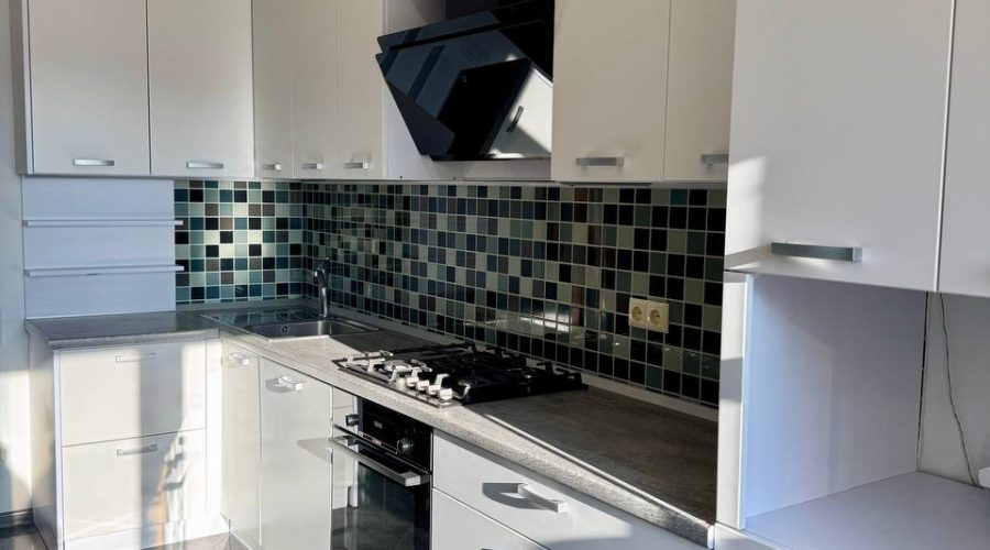 Продаж квартири 2 кімнати 83 кв. м. С. Бандери (Виставка) Хмельницький