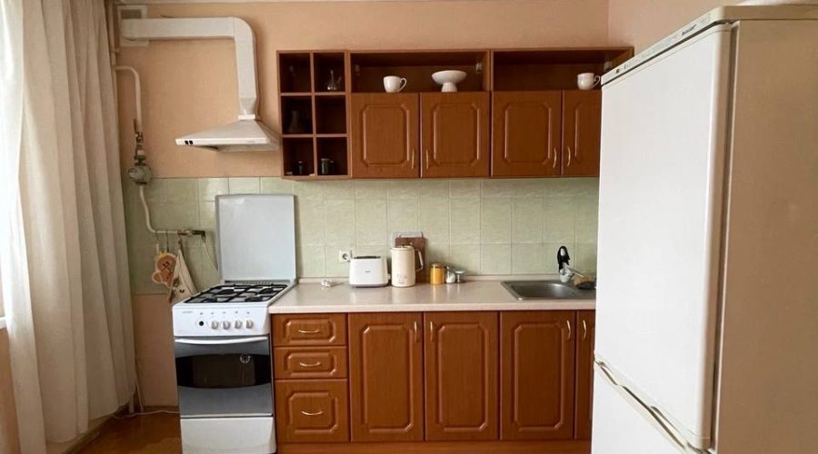 Оренда 1 кімната 45 кв. м. Зарічанська (Виставка) Хмельницький