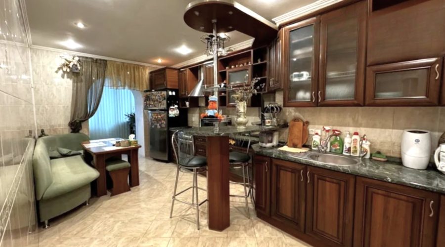 Оренда 3 кімнати 98 кв. м. Свободи (Центр) Хмельницький