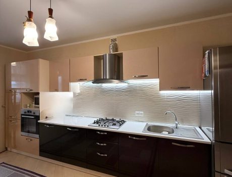 Продаж квартири 3 кімнати 82 кв. м. Панаса Мирного (Озерна) Хмельницький