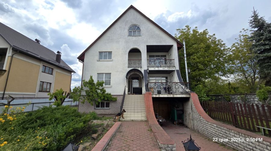 Продаж будинку 318 кв. м. 10 сот. Провулок Стельмаха (Виставка) Хмельницький