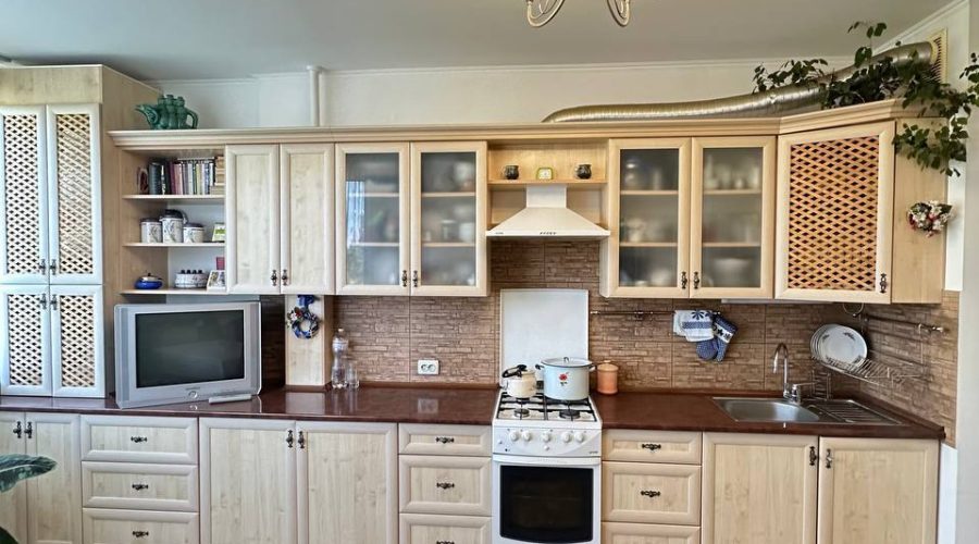 Продаж квартири 2 кімнати 84 кв. м. Зарічанська (Виставка) Хмельницький