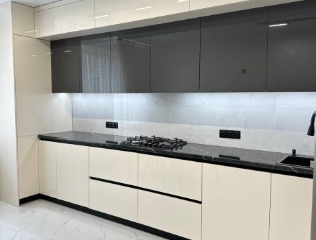 Продаж квартири 2 кімнати 74 кв. м. ЖК Авіла Комфорт ІІ (Виставка) Хмельницький