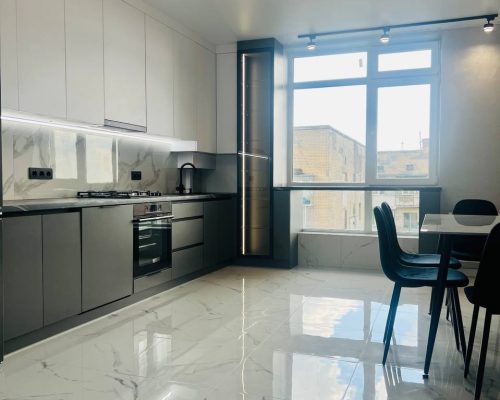 Оренда 1 кімната 58 кв. м. Свободи (Виставка) Хмельницький