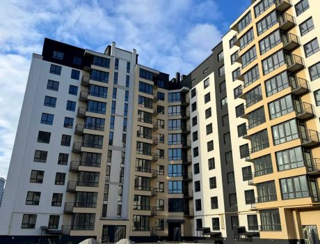 Продаж квартири 2 кімнати 76 кв. м. ЖК «Кардамон» (Виставка) Хмельницький