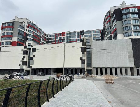 Продаж квартири 3 кімнати 120 кв. м. ЖК Спортсіті (Виставка) Хмельницький