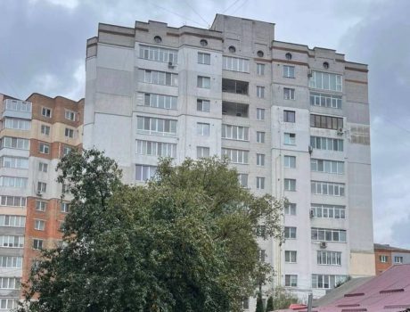 Продаж квартири 2 кімнати 85 кв. м. Водопровідна (Центр) Хмельницький