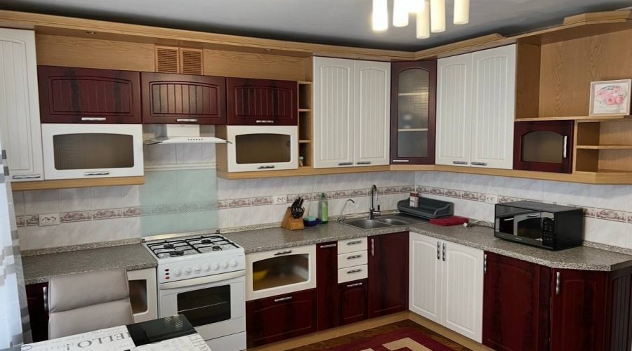 Продаж квартири 2 кімнати 75 кв. м. Свободи (Центр) Хмельницький