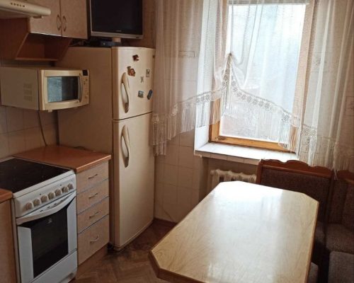 Оренда 2 кімнати 50 кв. м. Провулок Прибузький (Заготзерно) Хмельницький