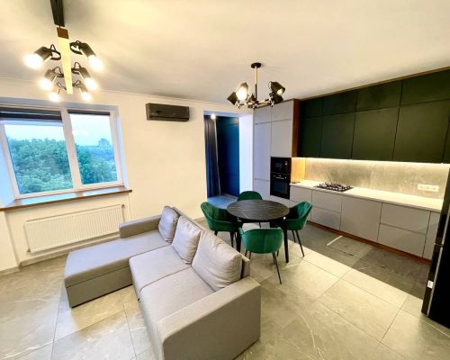 Оренда 2 кімнати 79 кв. м. Старокостянтинівське шосе (Виставка) Хмельницький