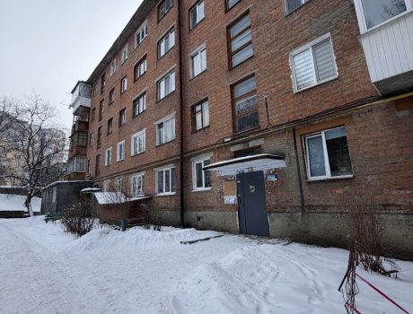 Продаж квартири 3 кімнати 61 кв. м. Зарічанська (Виставка) Хмельницький