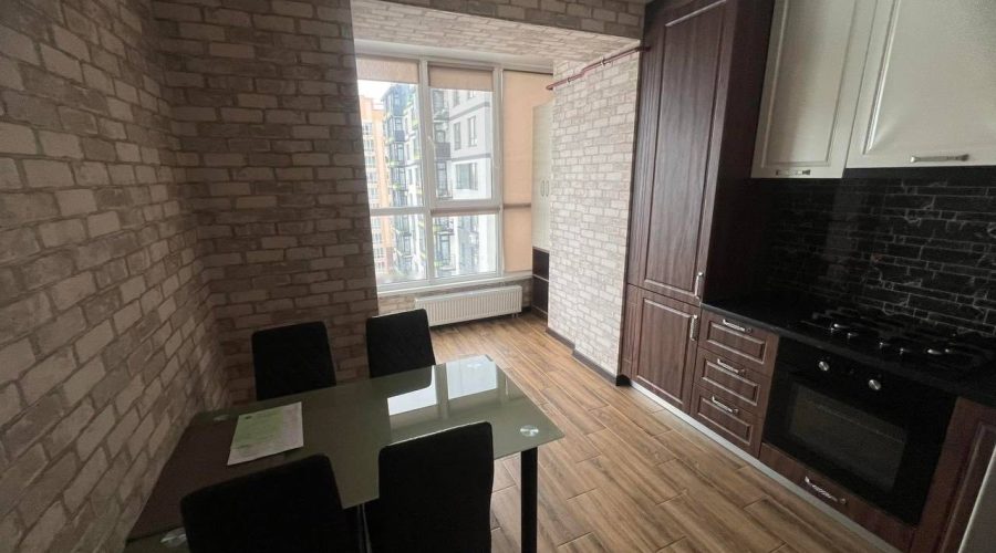 Оренда 1 кімната 44 кв. м. Зарічанська (Виставка) Хмельницький