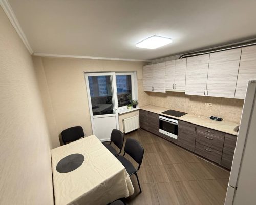 Оренда 2 кімнати 86 кв. м. Старокостянтинівське шосе (Центр) Хмельницький