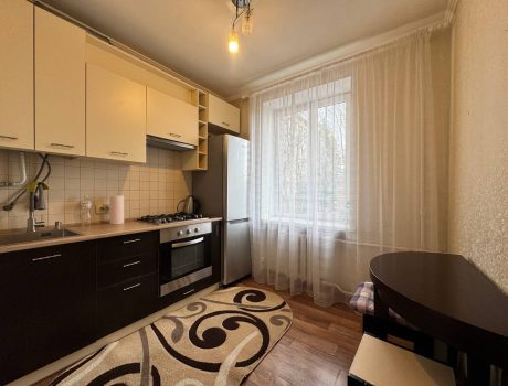 Оренда 2 кімнати 47 кв. м. Майдан Незалежності (Центр) Хмельницький