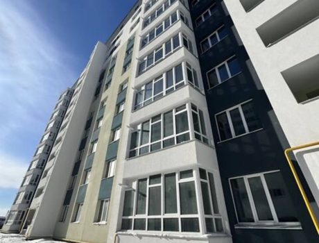 Продаж квартири 2 кімнати 80 кв. м. Лісогринівецька (Озерна) Хмельницький