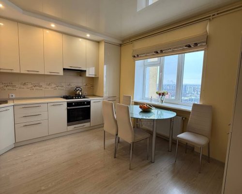 Продаж квартири 4 кімнати 164 кв. м. Свободи (Виставка) Хмельницький