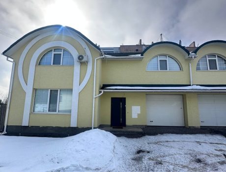 Продаж будинку 4 кімнати 206 кв. м. 3 сот. Степана Бандери (Озерна) Хмельницький