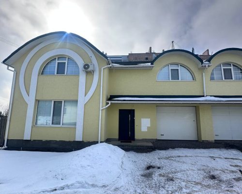 Продаж будинку 4 кімнати 206 кв. м. 3 сот. Степана Бандери (Озерна) Хмельницький