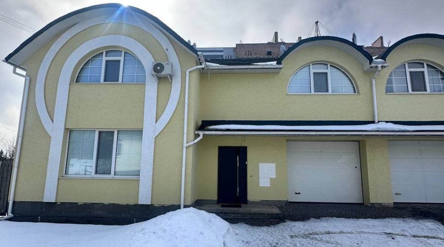 Продаж будинку 4 кімнати 206 кв. м. 3 сот. Степана Бандери (Озерна) Хмельницький