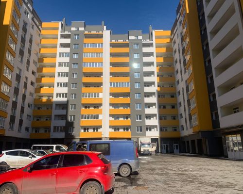 Продаж квартири 2 кімнати 73 кв. м. С.Бандери (Виставка) Хмельницький