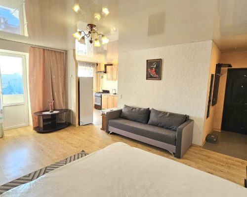 Оренда 1 кімната 38 кв. м. Зарічанська (Виставка) Хмельницький