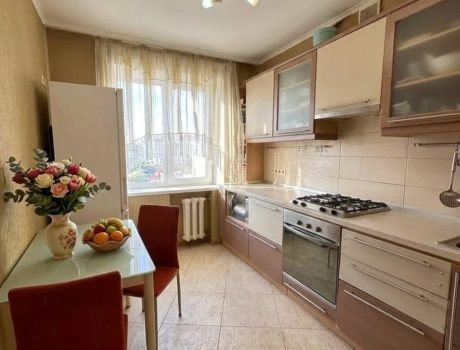 Продаж квартири 1 кімната 35 кв. м. Прибузька (Центр) Хмельницький