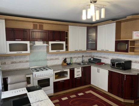 Оренда 2 кімнати 75 кв. м. Свободи (Центр) Хмельницький