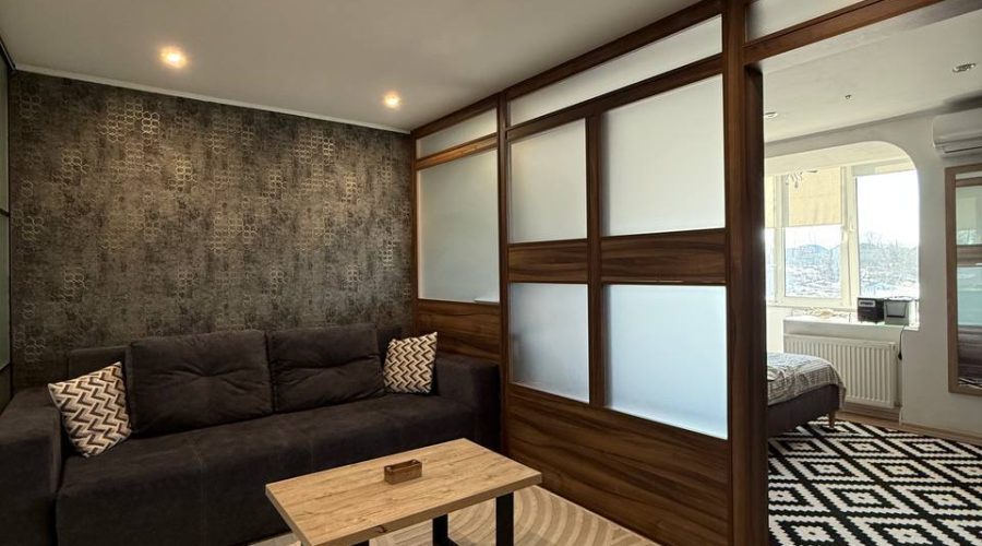 Продаж квартири 2 кімнати 57 кв. м. Кам’янецька (Ружична) Хмельницький