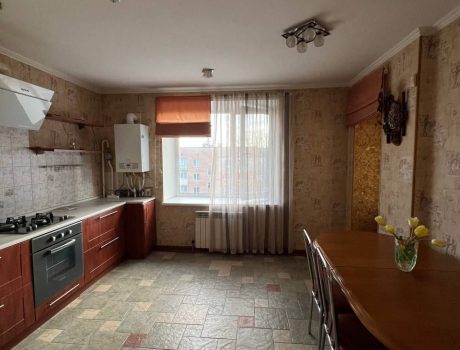 Продаж квартири 3 кімнати 140 кв. м. Проспект Миру (Виставка) Хмельницький