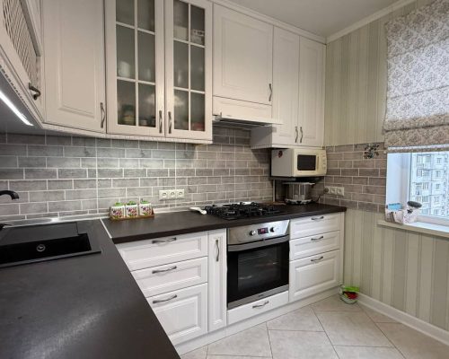 Продаж квартири 4 кімнати 83 кв. м. Романа Шухевича (Гречани) Хмельницький