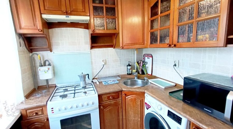 Продаж квартири 3 кімнати 58 кв. м. Зарічанська (Виставка) Хмельницький