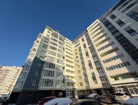 Продаж квартири 2 кімнати 71 кв. м. Лісогринівецька (Озерна) Хмельницький