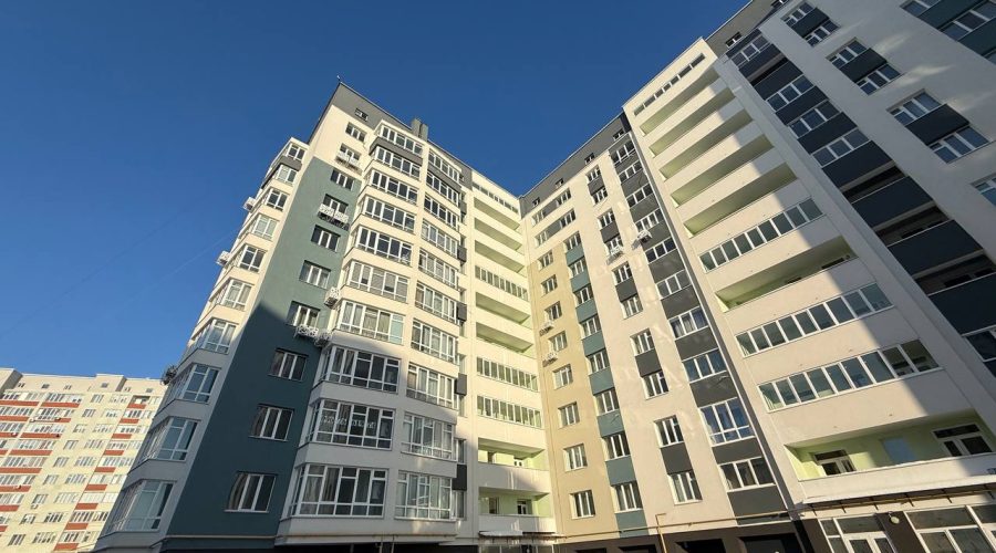 Продаж квартири 2 кімнати 71 кв. м. Лісогринівецька (Озерна) Хмельницький