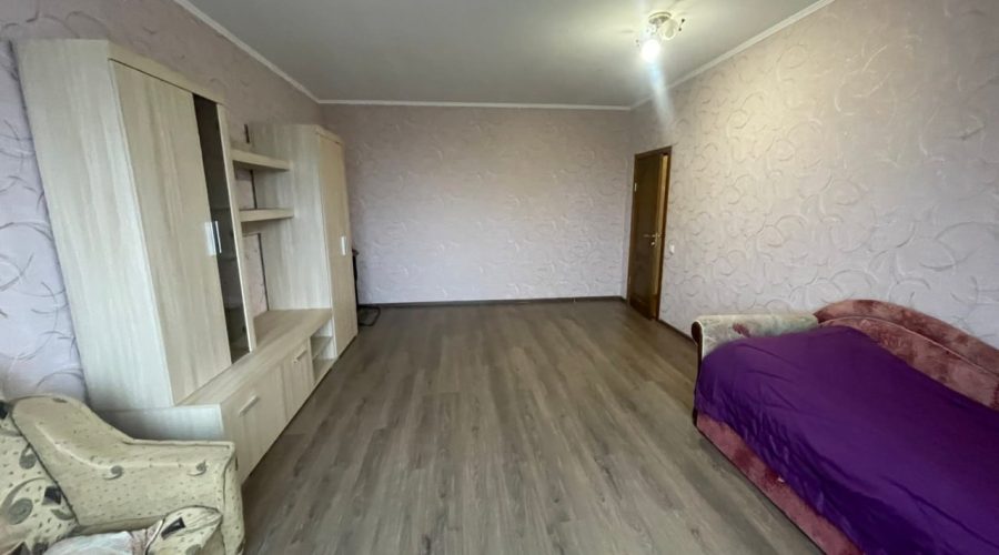 Продаж квартири 3 кімнати 127 кв. м. Героїв Національної гвардії України (Гречани) Хмельницький