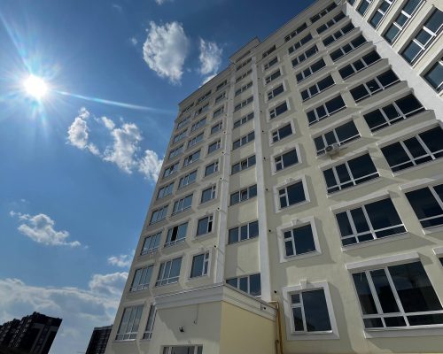 Продаж квартири 2 кімнати 77 кв. м. ЖК Grand Royal (Озерна) Хмельницький