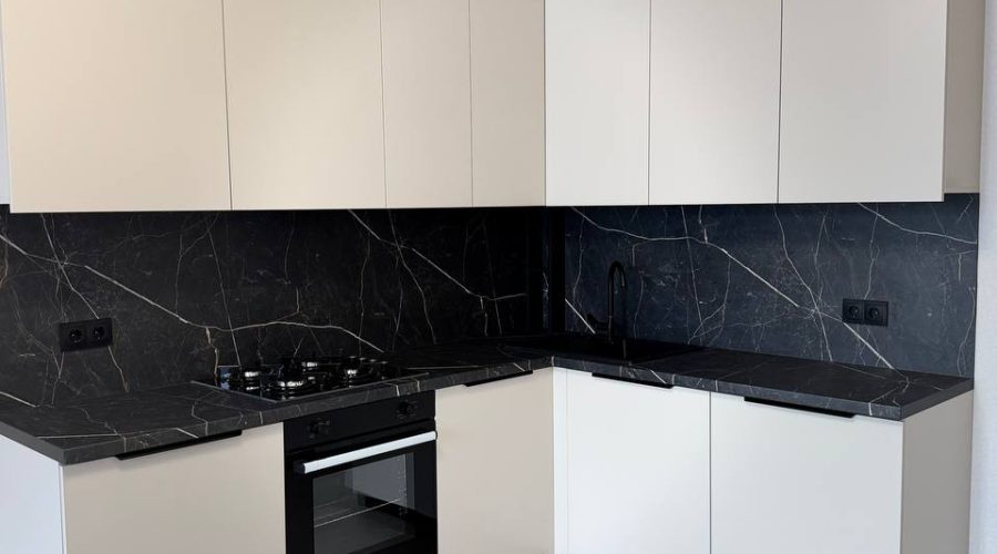 Продаж квартири 1 кімната 47 кв. м. Лісогринівецька (Озерна) Хмельницький