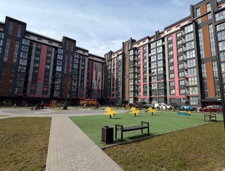 Продаж квартири 2 кімнати 65 кв. м. ЖК Вінницький (Виставка) Хмельницький