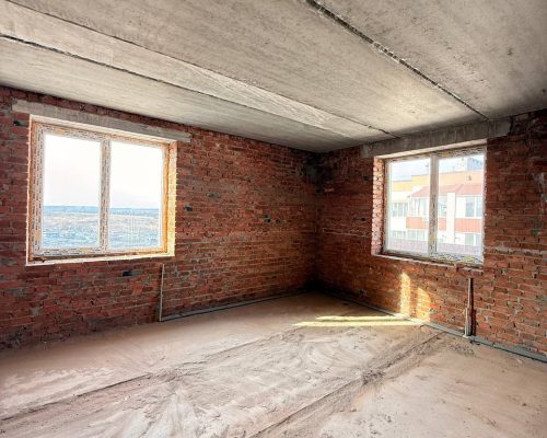 Продаж квартири 4 кімнати 129 кв. м. Озерна (Озерна) Хмельницький