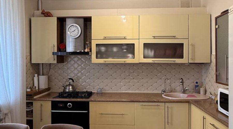 Продаж квартири 3 кімнати 72 кв. м. (Центр) Хмельницький