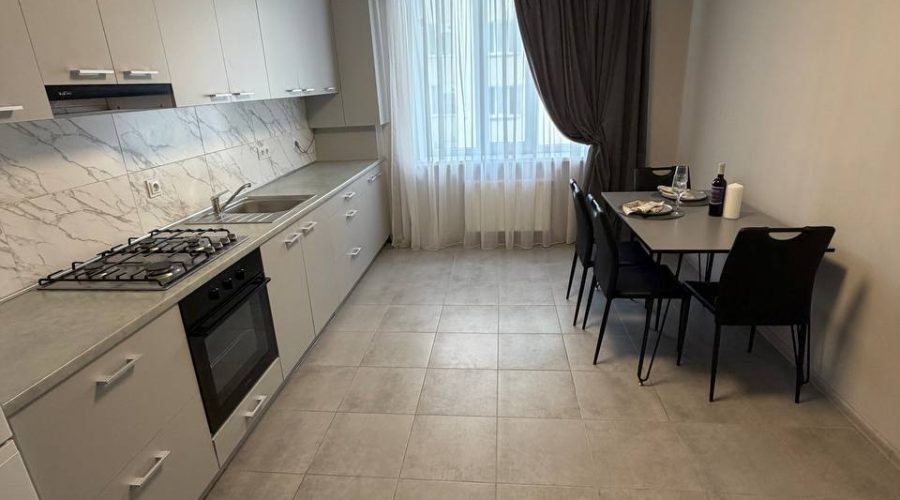 Оренда 2 кімнати 68 кв. м. Кармелюка (Озерна) Хмельницький