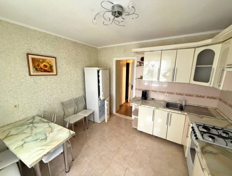 Оренда 2 кімнати 64 кв. м. Панаса Мирного (Озерна) Хмельницький