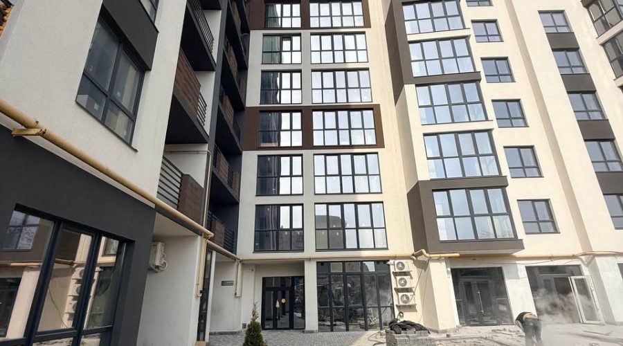 Продаж квартири 3 кімнати 101 кв. м. ЖК Перлина Проскурова 3 (Виставка) Хмельницький