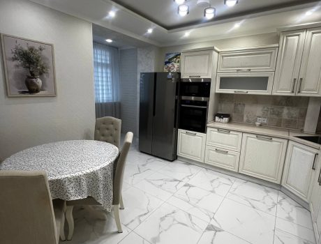 Оренда 2 кімнати 80 кв. м. Молодіжна (Південно-Захід) Хмельницький