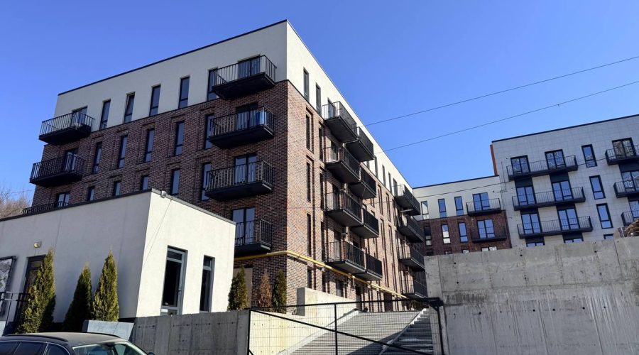 Продаж квартири 3 кімнати 91 кв. м. ЖК Status Residence (Озерна) Хмельницький