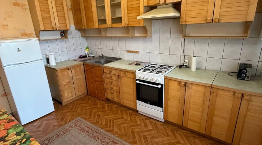 Оренда 3 кімнати 90 кв. м. (Центр) Хмельницький