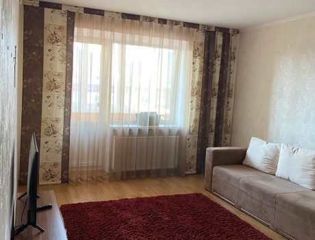 Оренда 2 кімнати 75 кв. м. Зарічанська (Виставка) Хмельницький