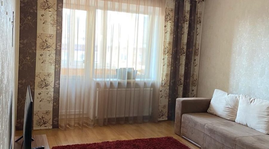 Оренда 2 кімнати 75 кв. м. Зарічанська (Виставка) Хмельницький